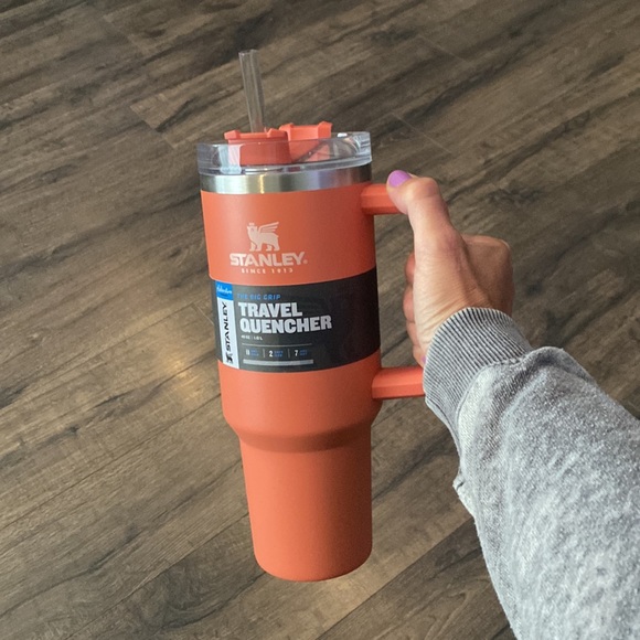 Stanley Travel Quencher. 40 Oz. Brand New . Coral color. - Picture 3 of 4